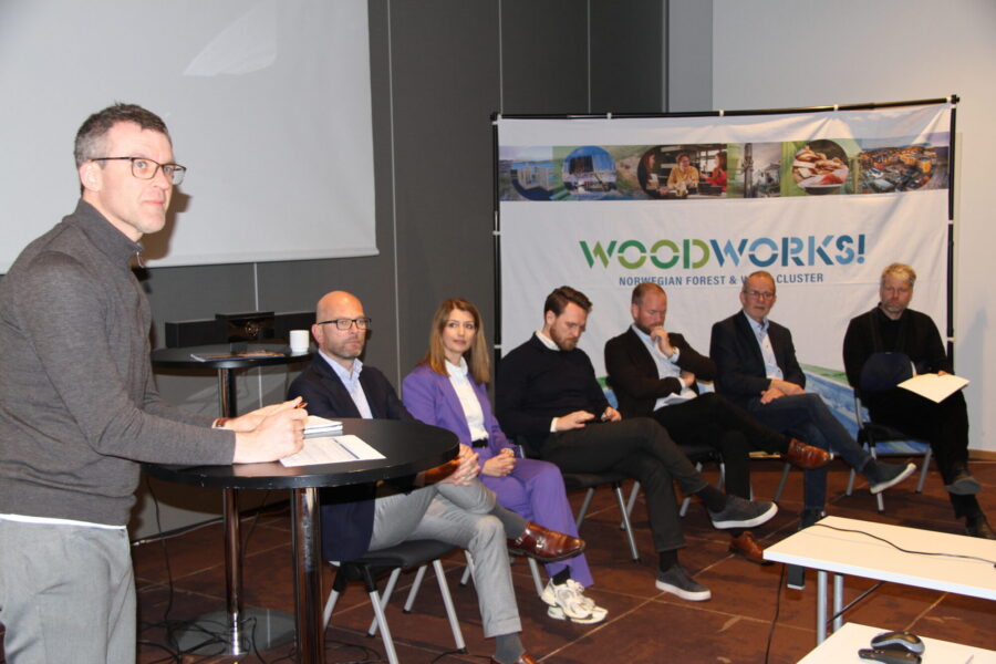 Debattpanel samlet.